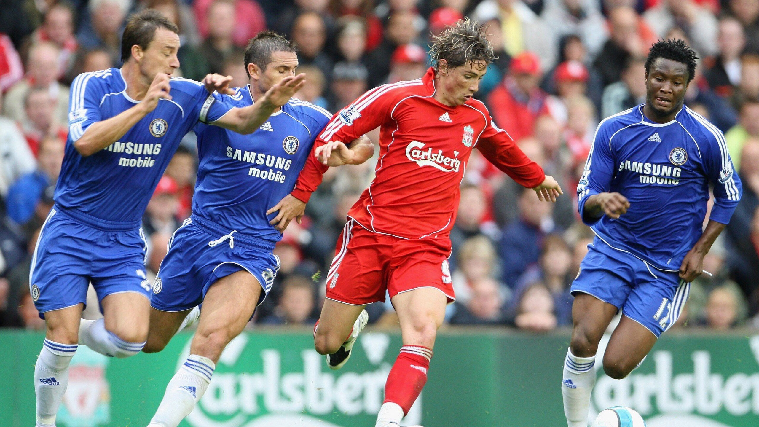 斯瓦泰克刷新里程碑，AC米兰次回合力克曼城，晋级概率达85％